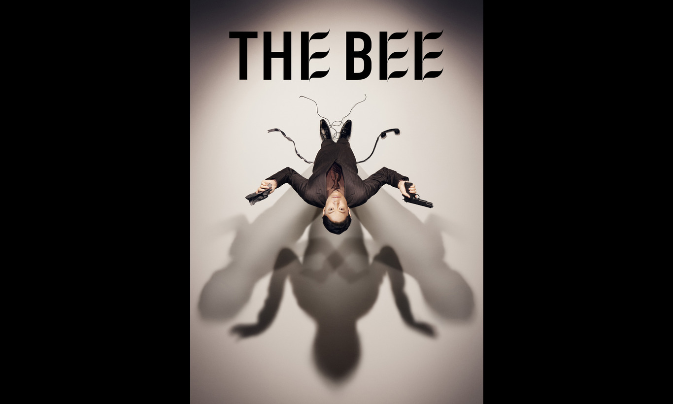 「THE BEE」演出：野田秀樹