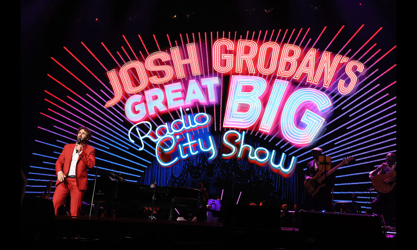 ジョシュ・グローバン Great Big Radio City Show